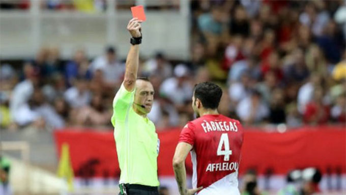 Cựu sao Arsenal khiến AS Monaco thảm bại trong ngày ra quân