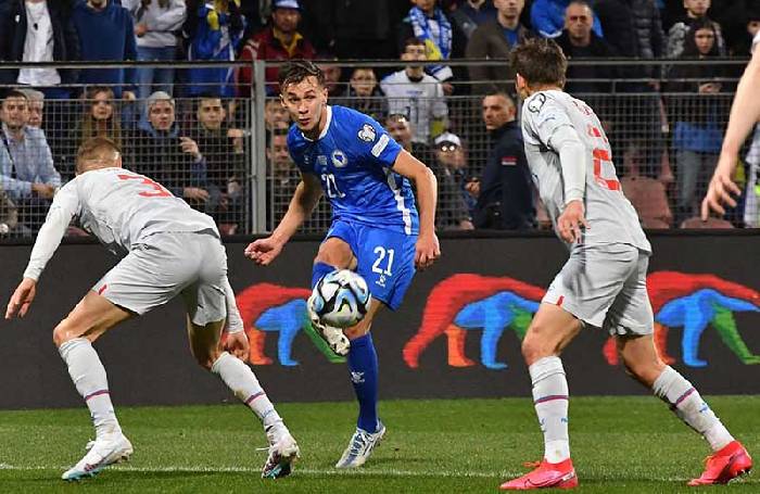 Máy tính dự đoán bóng đá 11/9: Iceland vs Bosnia