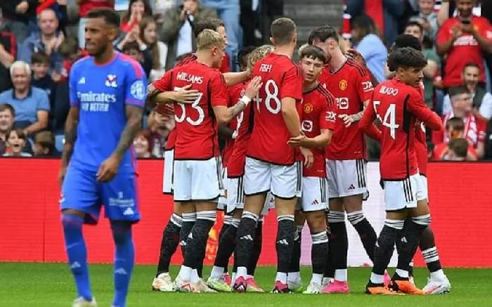 Cựu sao Man United đòi rời Old Trafford vì lý do 'từ chối hiểu'