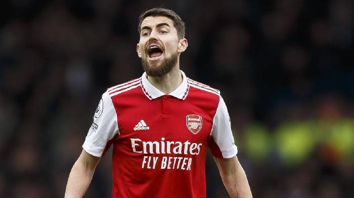 Jorginho cân nhắc đề nghị của đại gia La Liga