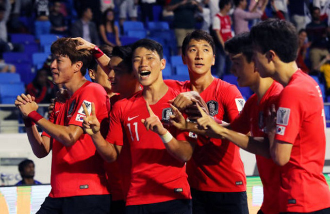 Dự đoán Kyrgyzstan vs Hàn Quốc (23h 11/1) bởi chuyên gia, người nổi tiếng