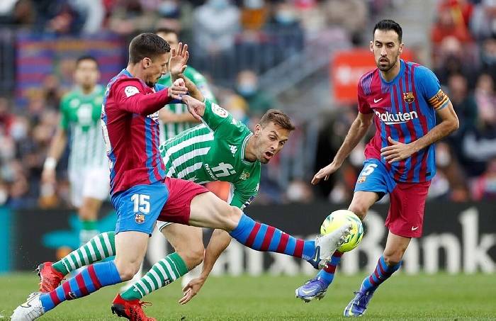 Ph&acirc;n t&iacute;ch k&egrave;o hiệp 1 Betis vs Barcelona, 2h ng&agrave;y 13/1