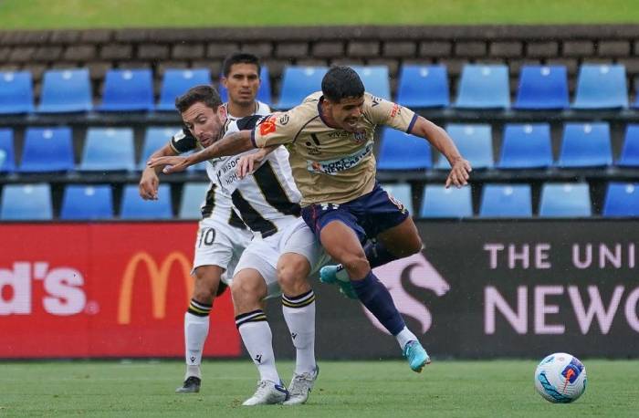Soi k&egrave;o phạt g&oacute;c Newcastle Jets vs Macarthur FC, 13h00 ng&agrave;y 12/1: Đội kh&aacute;ch &aacute;p đảo