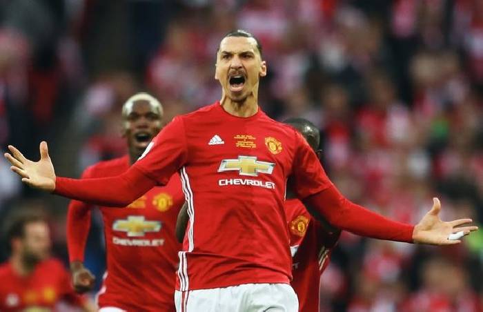 Zlatan Ibrahimovic ch&iacute;nh thức lỡ hẹn ở đại chiến MU vs AC Milan