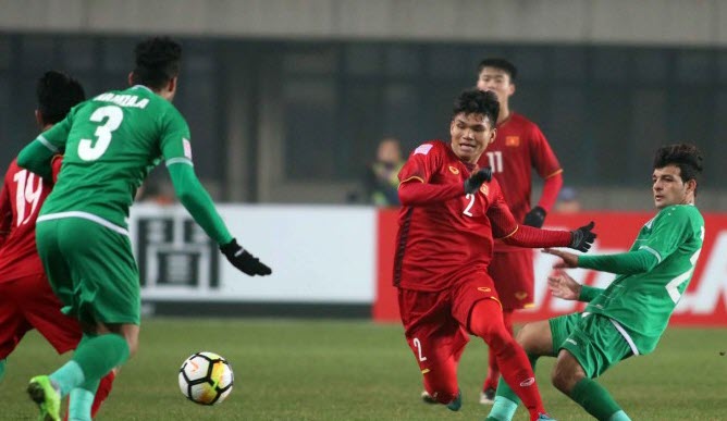 HLV Park Hang Seo tiếp tục đau đầu v&igrave; h&agrave;ng thủ ĐTQG Việt Nam