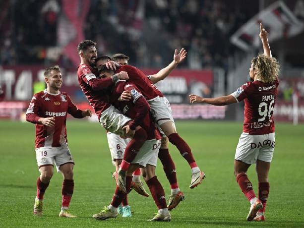 Nhận định, soi k&egrave;o Otelul Galati vs Rapid 1923, 01h30 ng&agrave;y 12/8: Kh&aacute;ch thắng v&igrave; ng&ocirc;i đầu