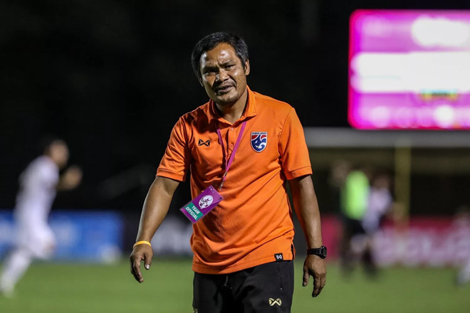 HLV U19 Thái Lan nói gì khi thua U19 Việt Nam?