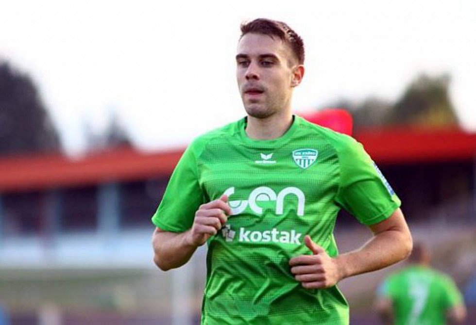 Chuyển nhượng V-League 12/1: Thanh H&oacute;a k&yacute; hợp đồng với tiền vệ Croatia