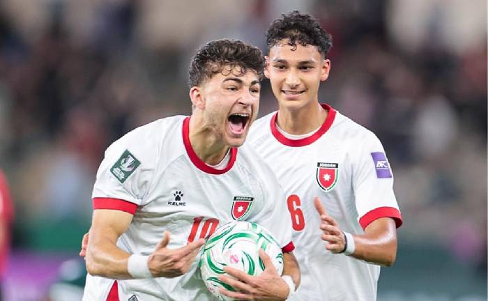 Ban huấn luyện U23 Jordan bật khóc, gửi lời cảm ơn U23 Việt Nam vì 'dắt' đội vào vòng trong