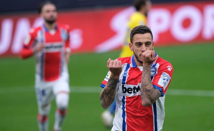 Nhận định Alaves vs Cadiz, 20h ngày 13/3