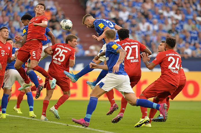 Soi kèo phạt góc Bayern Munich vs Schalke, 20h30 ngày 13/5