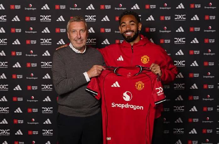 Matheus Cunha gửi thông điệp trong ngày ra mắt MU