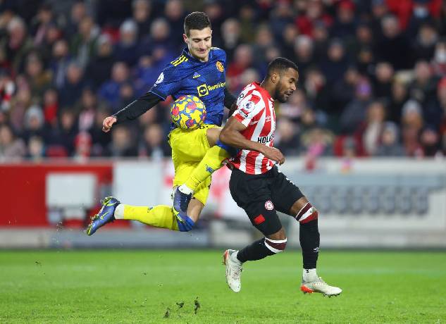 Ph&acirc;n t&iacute;ch k&egrave;o hiệp 1 Brentford vs MU, 23h30 ng&agrave;y 13/8