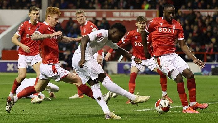 Soi k&egrave;o phạt g&oacute;c Arsenal vs Nottingham, 18h30 ng&agrave;y 12/8