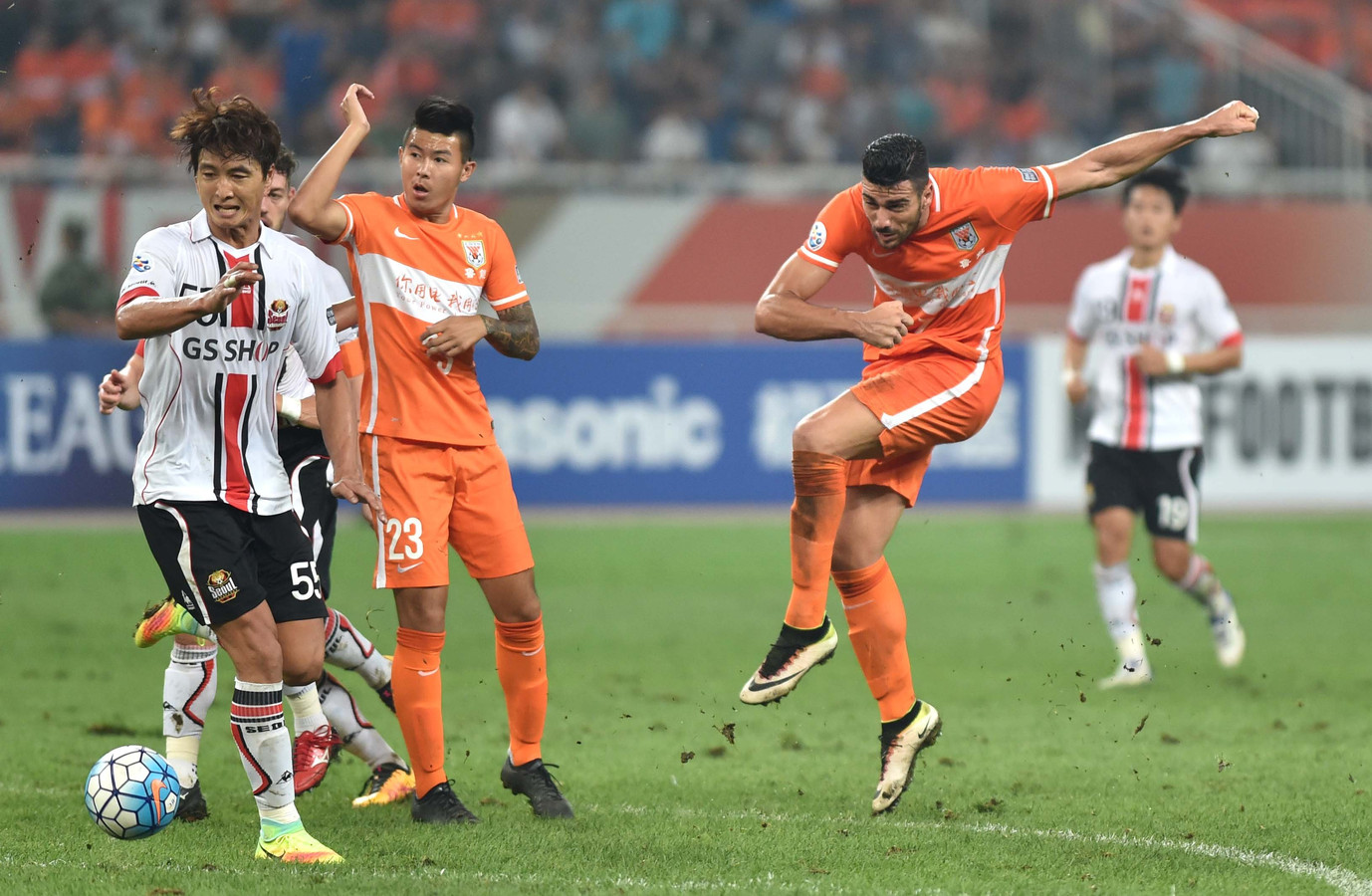 Nhận định Shandong Luneng vs Guangzhou Evergrande, 19h00 ngày 13/9