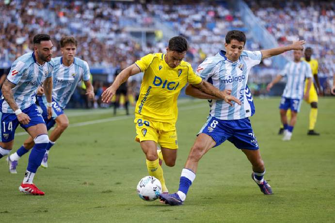 Nhận định, soi k&egrave;o Malaga vs Deportivo, 2h00 ng&agrave;y 13/10:  Cầm ch&acirc;n đội đầu bảng