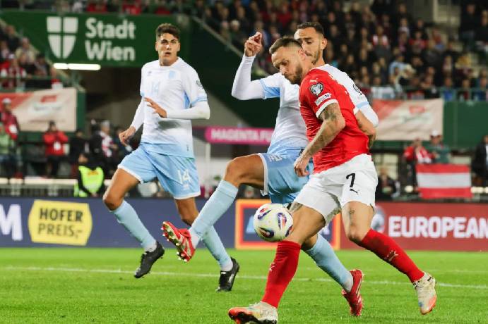 Soi kèo góc Romania vs Áo, 01h45 ngày 13/10