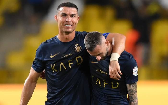 Ronaldo nổi giận với trọng tài dù Al Nassr thắng 3-1