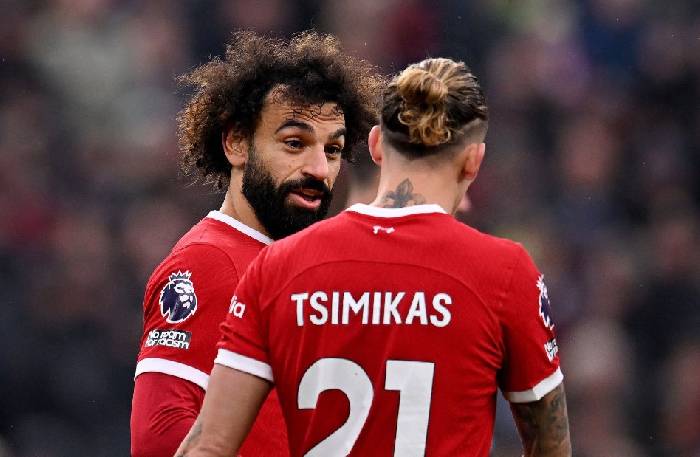 Salah tỏa sáng, Liverpool vượt mặt Arsenal