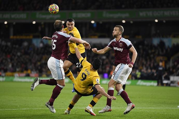 Soi kèo phạt góc Wolves vs West Ham, 22h00 ngày 14/1