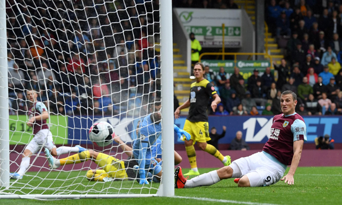 Nhận định Southampton vs Burnley, 19h30 ngày 15/2