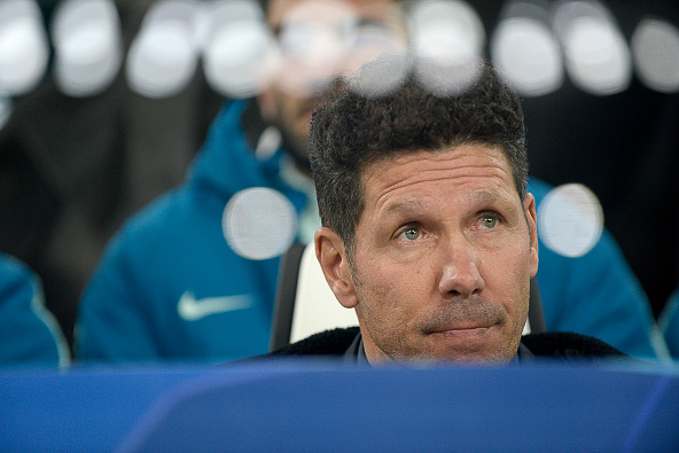 Simeone t&acirc;m phục khẩu phục trước hat-trick của Ronaldo