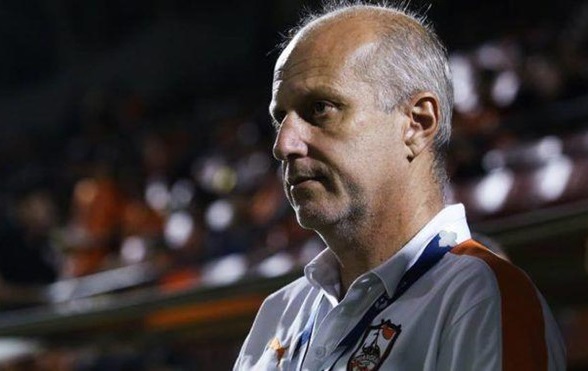 Mang đội hình siêu mạnh sang Việt Nam, HLV U23 Thái Lan nói gì?