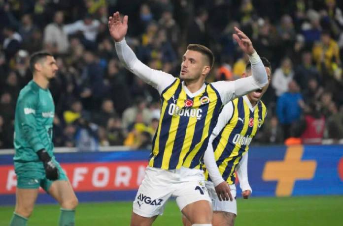 Soi kèo góc Fatih Karagumruk vs Fenerbahce, 0h00 ngày 14/03