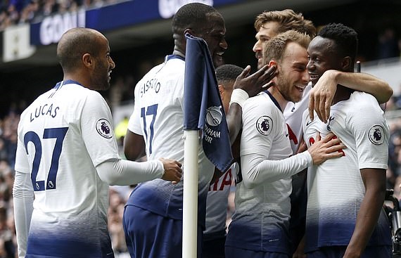 Trực tiếp v&ograve;ng 34 Ngoại hạng Anh: Tottenham vs Huddersfield, 18h30 ng&agrave;y 13/4