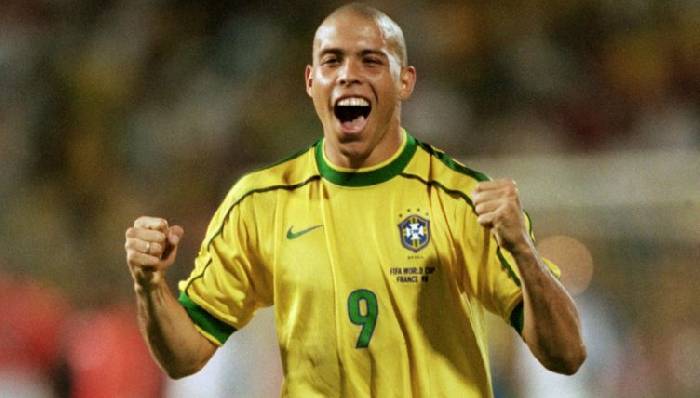 Ronaldo “béo” chỉ thẳng cái tên sẽ giành Quả Bóng Vàng 2022
