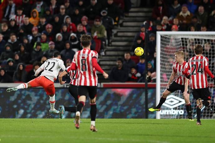 Soi kèo phạt góc Brentford vs West Ham, 20h00 ngày 14/5