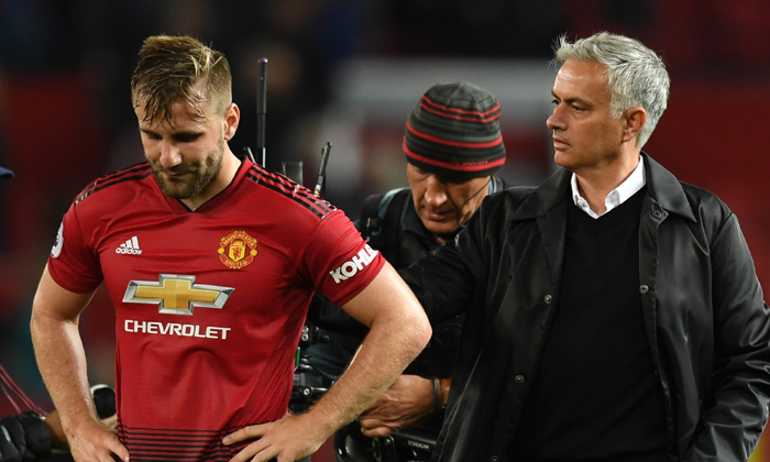 Jose Mourinho chỉ ra &lsquo;tử huyệt&rsquo; của MU sau đại thắng Chelsea