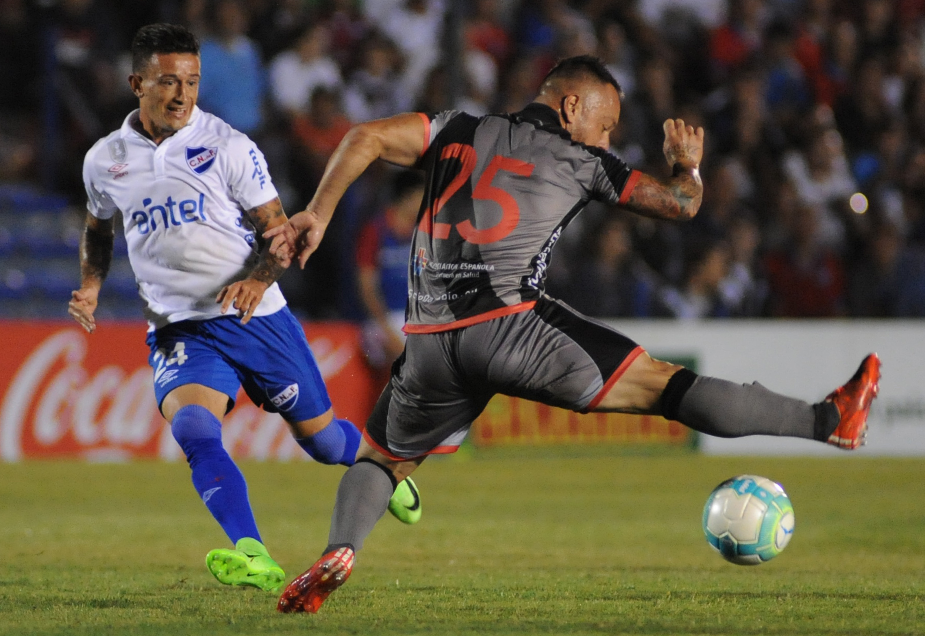 Nhận định Nacional Montevideo vs Danubio FC, 6h15 ngày 14/9