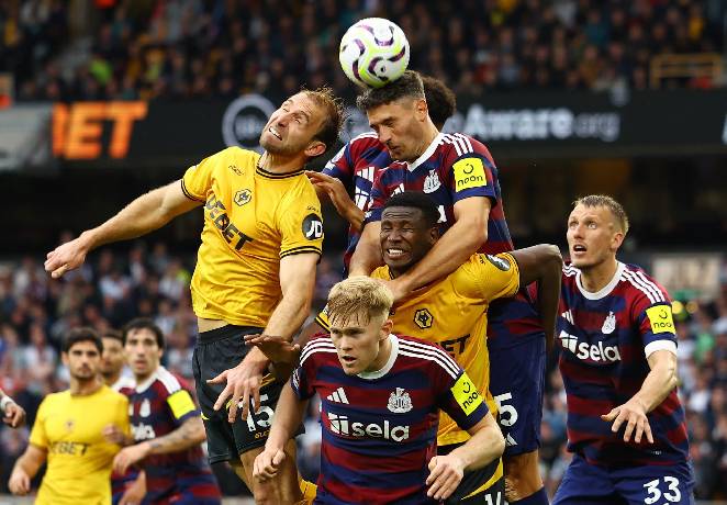 Soi kèo góc Newcastle vs Wolverhampton, 21h00 ngày 13/9