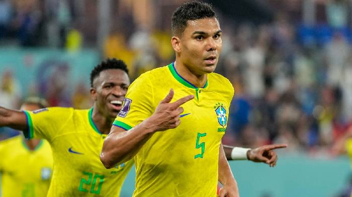 'Lật mặt' chóng vánh, Man United chốt 'truyền nhân' của Casemiro