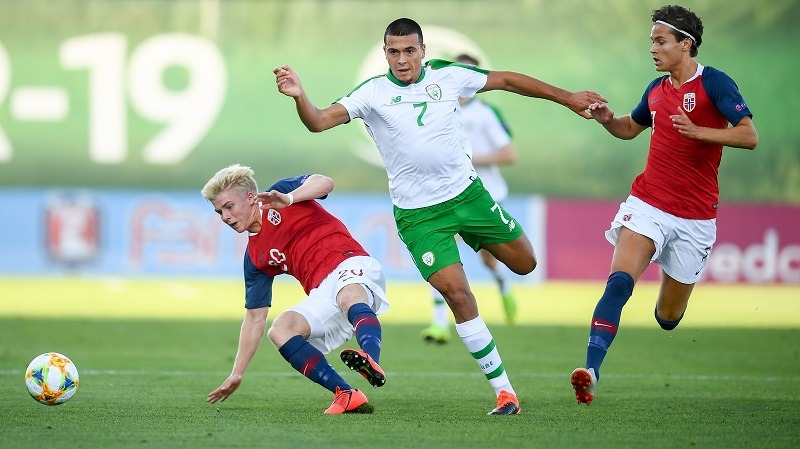 Nhận định b&oacute;ng đ&aacute; U19 S&iacute;p vs U19 Slovakia, 18h ng&agrave;y 13/11: Ch&ecirc;nh lệch r&otilde; rệt