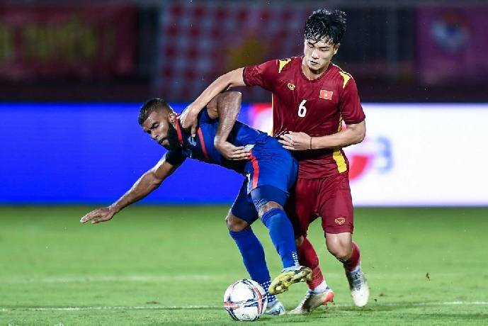 HLV Philppe Troussier loại 3 cầu thủ trước khi lên đường sang Philippines