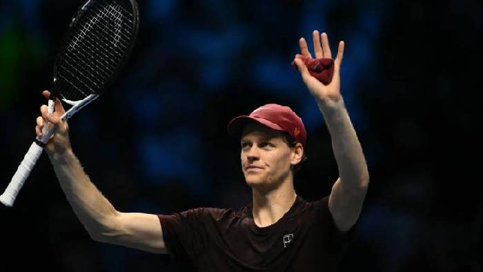 Sinner gi&agrave;nh v&eacute; đầu ti&ecirc;n v&agrave;o b&aacute;n kết ATP Finals 2025