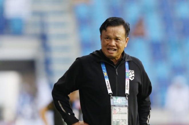 HLV tạm quyền Thái Lan tuyên bố 'sốc' trước trận gặp UAE