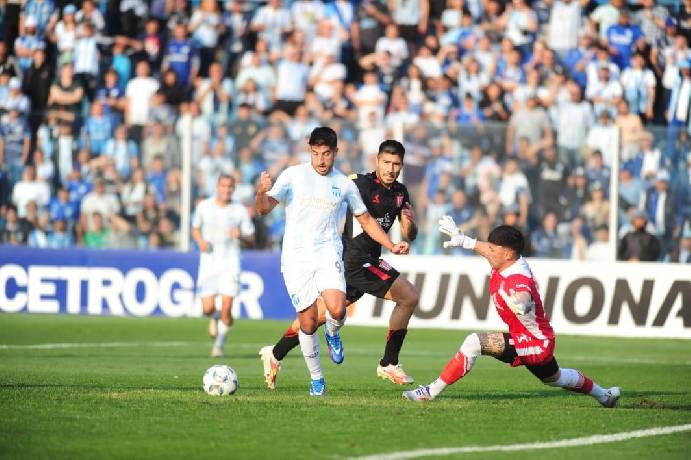 Nhận định, soi k&egrave;o Atletico Tucuman vs Estudiantes, 8h00 ng&agrave;y 15/2: Giải m&atilde; t&acirc;n binh
