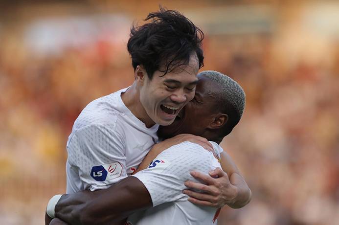 Video HAGL 2-1 Bình Định: Văn Toàn rực sáng