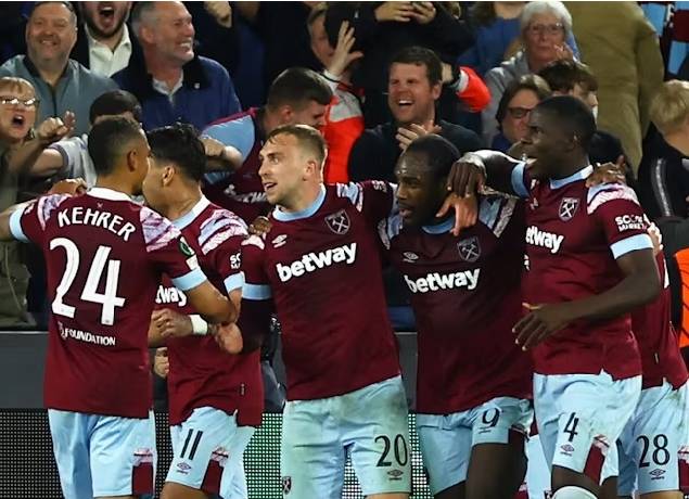 Đội h&igrave;nh ra s&acirc;n ch&iacute;nh thức Brentford vs West Ham, 20h ng&agrave;y 14/5