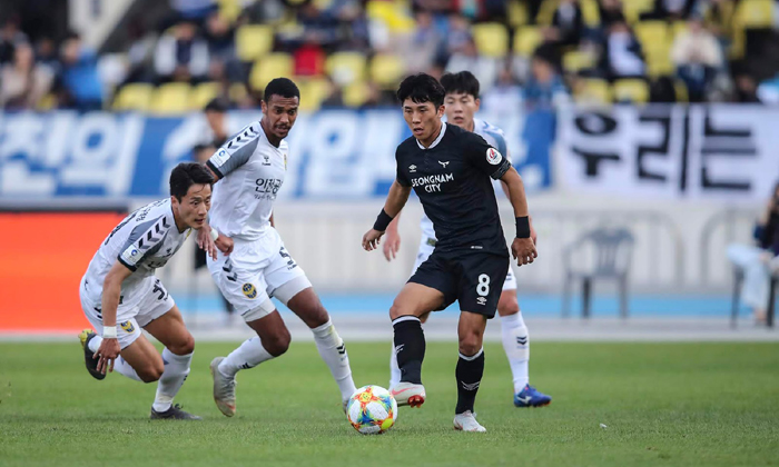 Nhận định Seongnam Ilhwa Chunma vs Suwon Samsung Bluewings, 17h30 ng&agrave;y 16/6