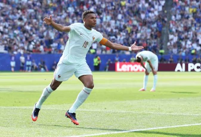 Soi kèo góc Pháp vs Tây Ban Nha, 2h00 ngày 15/07