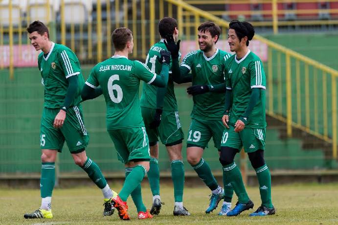 Soi kèo bóng đá Ba Lan hôm nay 15/8: Slask Wroclaw vs Gornik Leczna