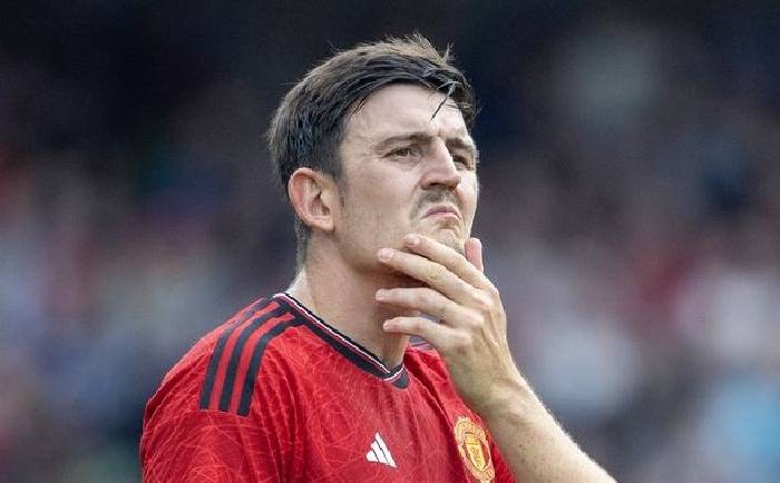 Đối tác chính thức từ chối nhả người thay Maguire cho Ten Hag