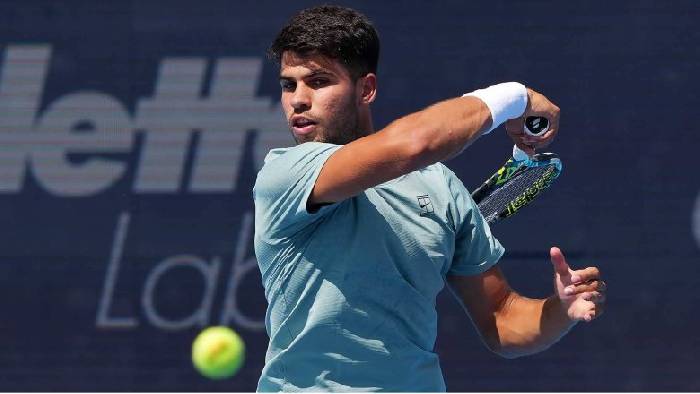 Sinner v&agrave; Alcaraz c&ugrave;ng gi&agrave;nh v&eacute; v&agrave;o tứ kết Cincinnati Masters 2025