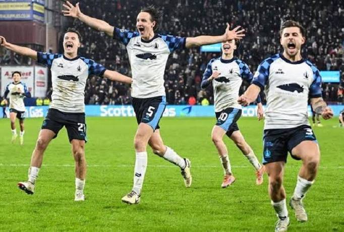 Nhận định, soi kèo Falkirk vs Heart, 1h45 ngày 16/9: Hai nửa đối nghịch