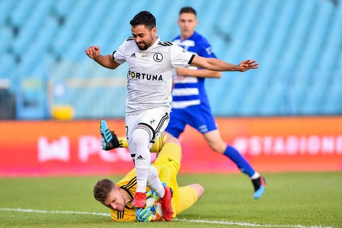 Soi k&egrave;o t&agrave;i xỉu Wisła Płock vs Legia Warsaw h&ocirc;m nay 1h30 ng&agrave;y 15/10