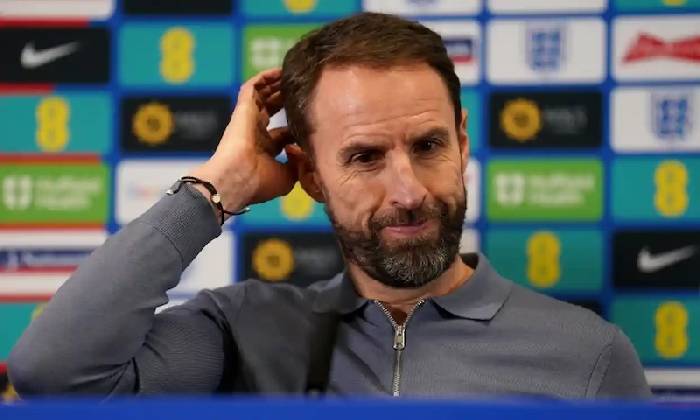 Southgate bất ngờ vì công thần Liverpool liên tục bị CĐV la ó
